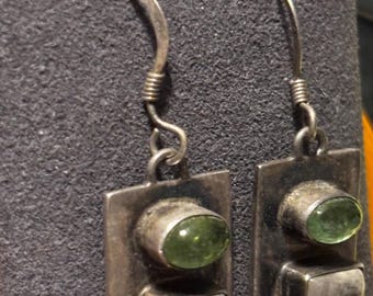 Pendientes colgantes modernistas artesanales de plata de ley con piedras preciosas verdes y azules, estilo suroeste.