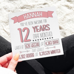 Carte d'anniversaire 12 ans, carte 12e anniversaire de fille, carte d'anniversaire personnalisée, carte de la durée, carte faits et chiffres, fille de 12 ans,