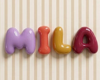 Letrero personalizado con letras de burbujas para decoración de guardería o regalo para baby shower