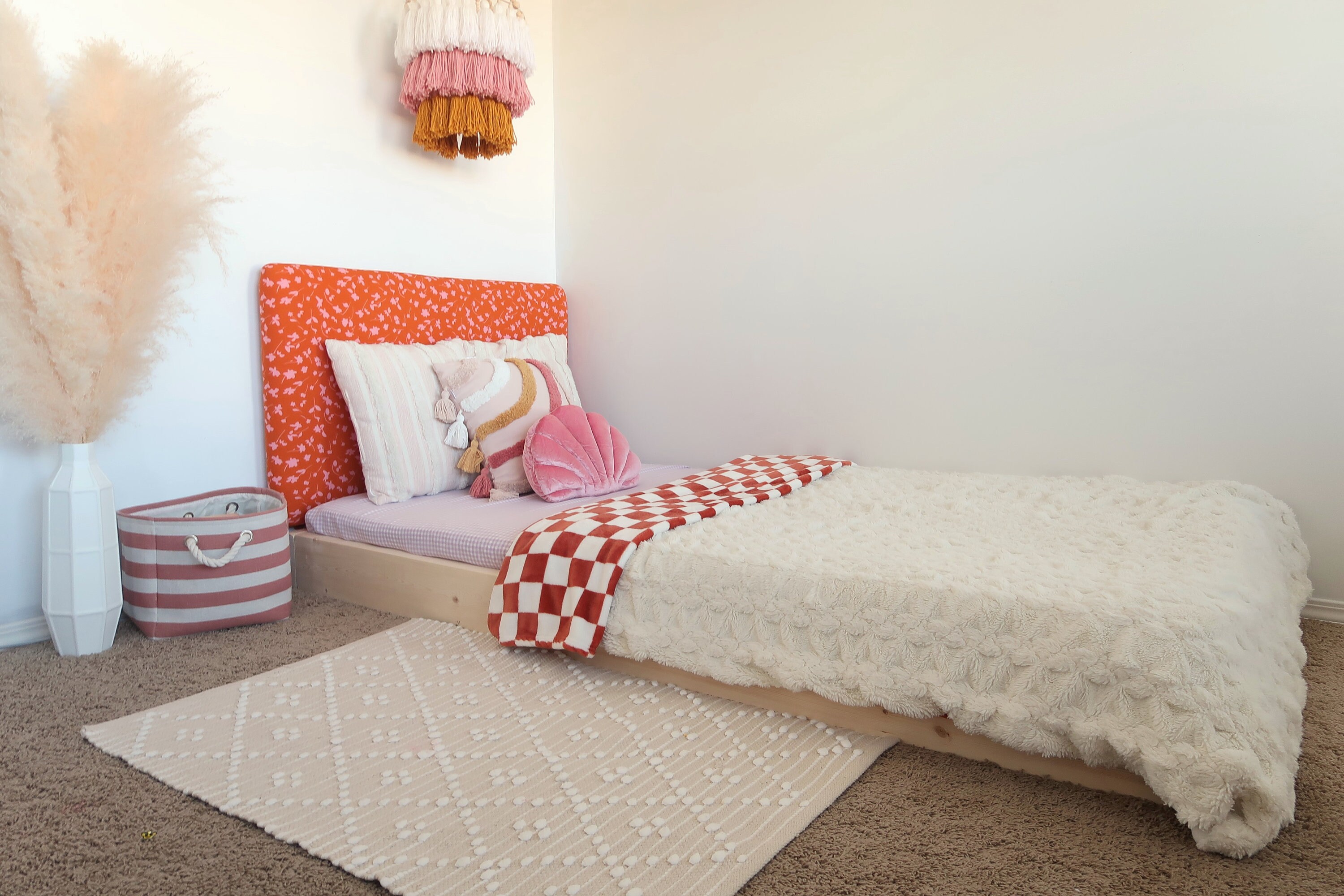 Floor bed decor deals
