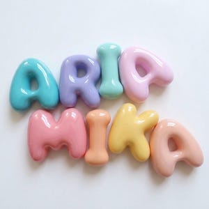 Panneau personnalisé en lettres bulles avec prénom, décoration de chambre d'enfant, cadeau de naissance