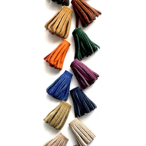 suede leather tassels size 1,5x3,5cm