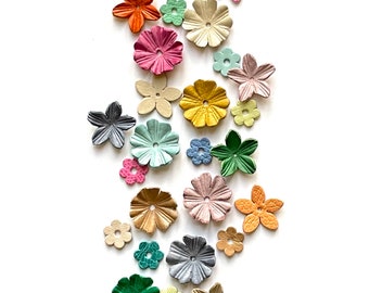 soft leather flower set of 25 pcs size 2.5 cm