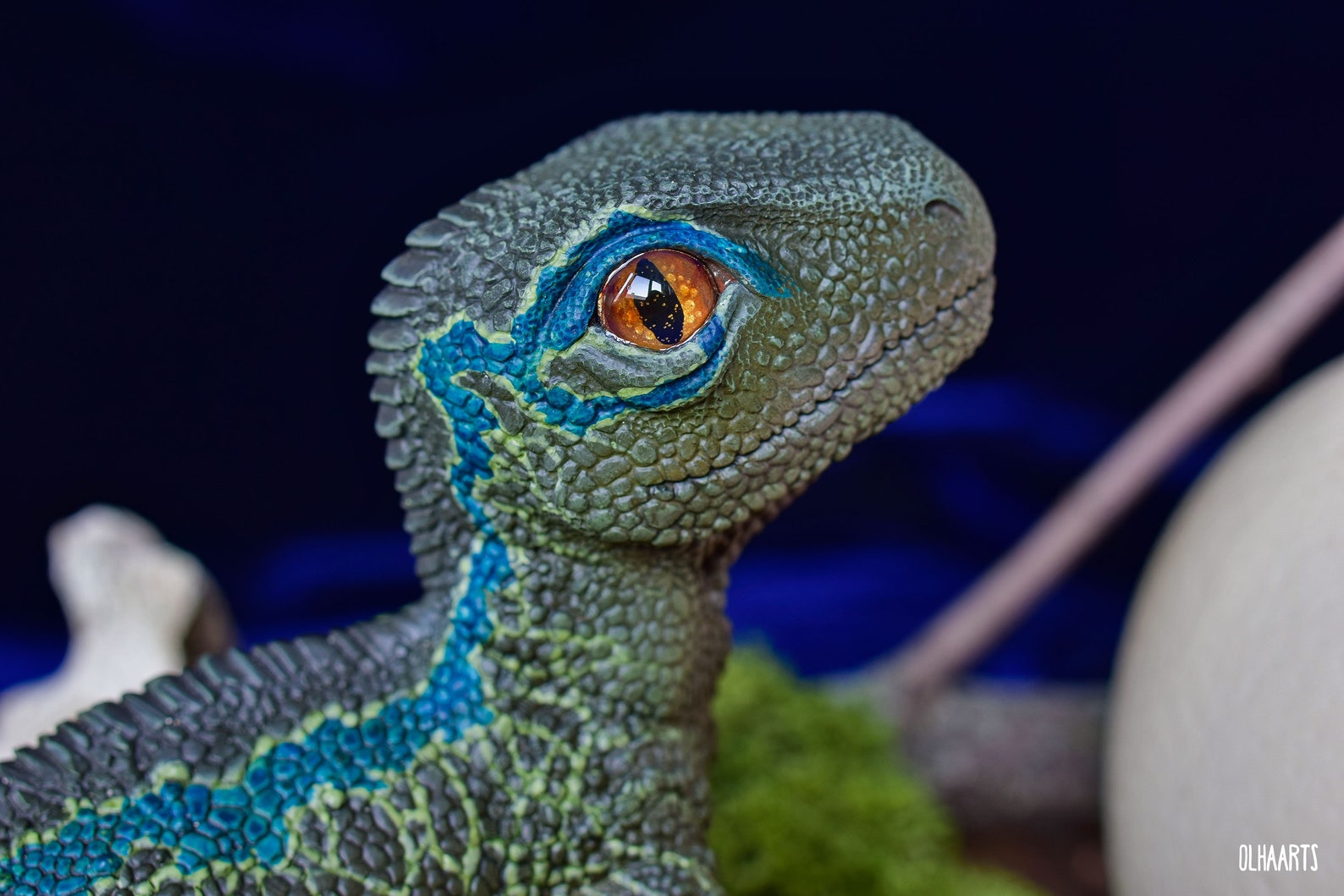 clay velociraptor
