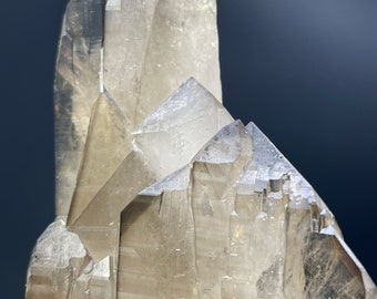 カテドラルシトリン 新発見！ 完璧な 8 インチのカテドラル シトリン。損傷がなく