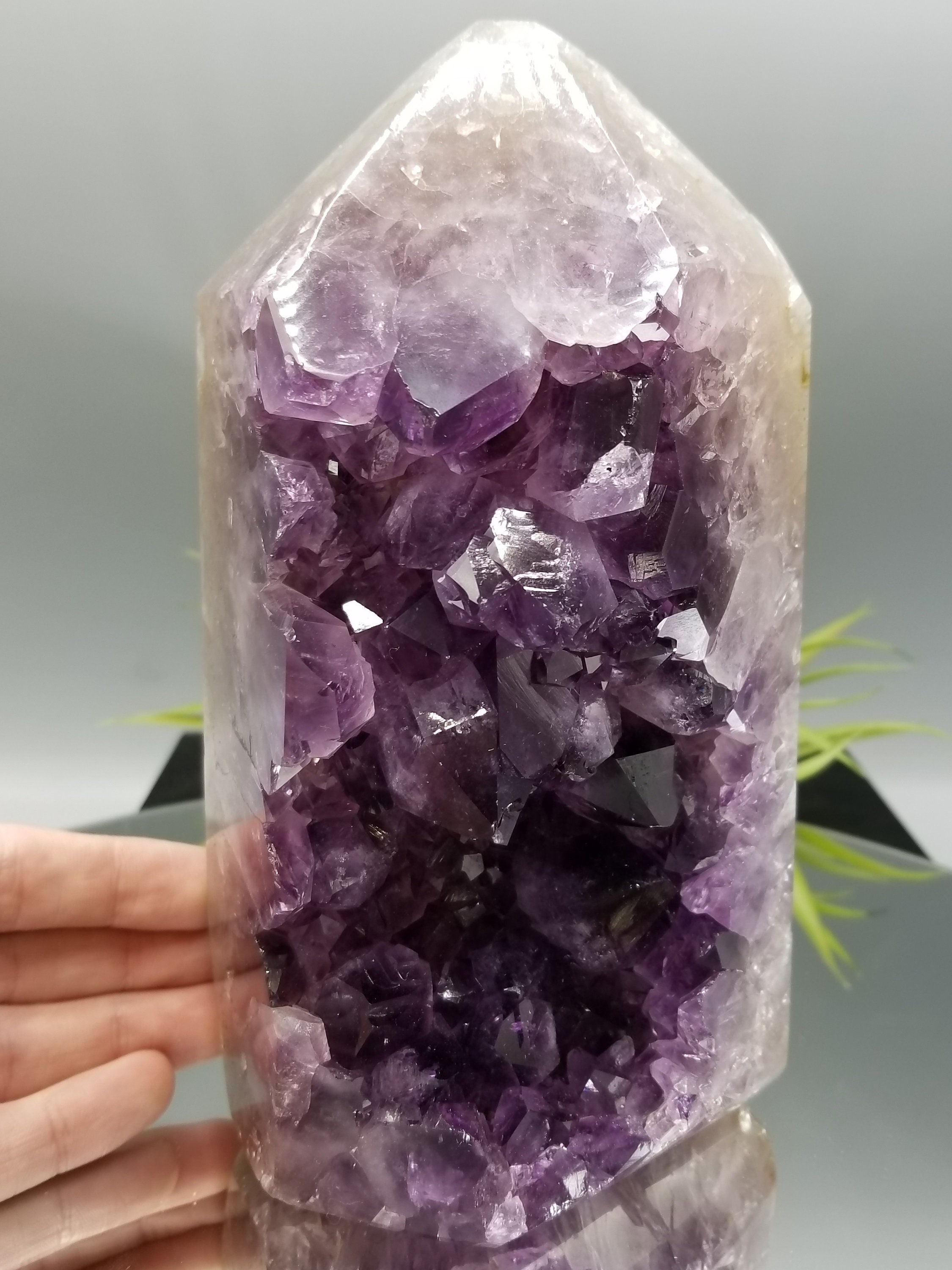 モンスター 7.5 インチ AA 品質のウルグアイ産アメジスト タワー