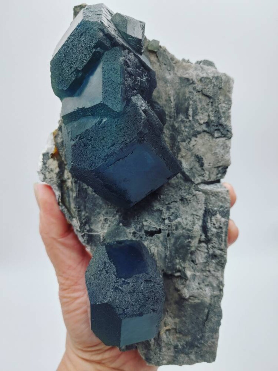 【福建省】　ブルーコアキューブフローライト 福建省産ブルーフローライトNo.1｜ファインミネラル