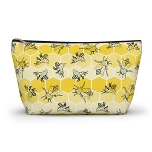 Bee Pattern Accessory Pouch, Cute Makeup Bag, Honeycomb Design Storage, Gift for Bee Lovers, Travel Organizer, Eco-Friendly Carryall