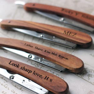 Wooden Personalised Straight Cut-throat Razor with disposable blades a thoughtful Valentines present or Anniversary gift. image 2