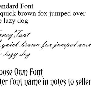 Peut inclure: Image pr&eacute;sentant des exemples de texte dans diff&eacute;rentes polices. La phrase "A quick brown fox jumped over the lazy dog" est affich&eacute;e en police standard et en &eacute;criture cursive. Des instructions sont donn&eacute;es pour choisir une police personnalis&eacute;e.
