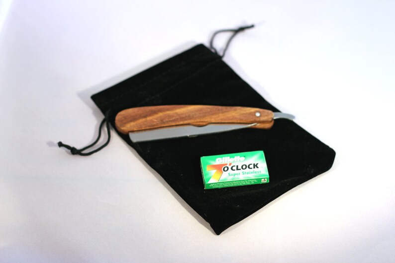 Wooden Personalised Straight Cut-throat Razor with disposable blades a thoughtful Valentines present or Anniversary gift. image 6