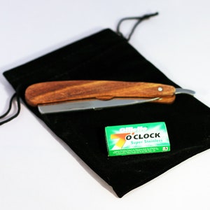 Wooden Personalised Straight Cut-throat Razor with disposable blades a thoughtful Valentines present or Anniversary gift. image 7