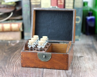 Wooden Apothecary Box, Essential Oil Storage, 6 Glass Bottles