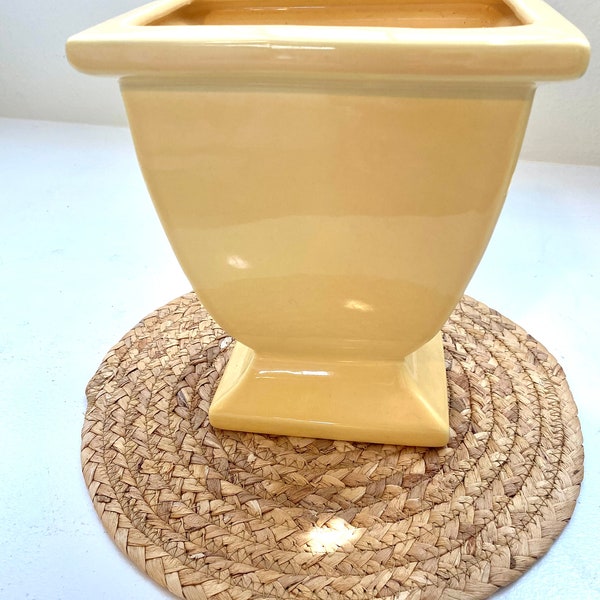 Haeger Yellow Vase/Planter, Vintage Vase/Planter/ Mid Century Vase/Planter, Pedestal  Vase/Hanger, Modern Vintage Vase, Shabby Chic Planter