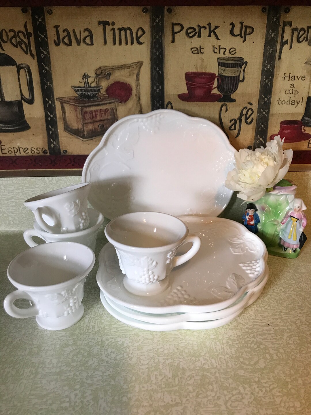 Vintage Milk Glass Luncheon Plates and Cups , Set of Four Etsy