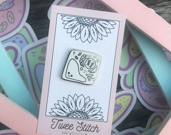 Plant Cell cutie enamel pins -white enamel- Eukaryotic cells 1"