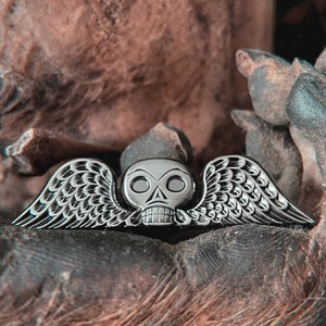 Deaths Head - 3D antique Nickel pin, 17th century New England Tombstone iconography, 3D enamel pin lapel silver gothic pin