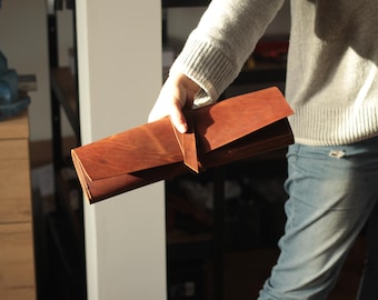 Leather Paint Brush Roll: Personalized Artist Tool Organizer