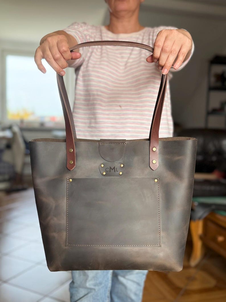 Oversized Leather Tote Bag – Extra Large Weekender, Travel Tote for Women, Big Leather Carryall, Handmade Overnight Bag image 17