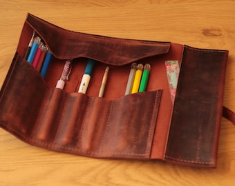 leather roll, artist roll, leather pencil roll, leather pencil case, paint brush holder, craft tool roll, Pencil Wrap,leather tool roll case