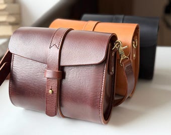 Hand-Stitched Italian Leather Satchel: Compact Crossbody Shoulder Bag, Vintage Purse