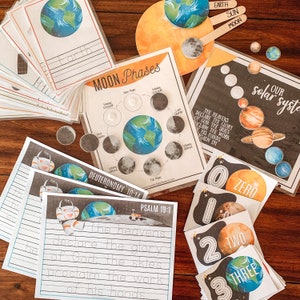 Space Unit Study, Printable Outer Space Curriculum, Kindergarten Activities, Solar System, Moon Phases, Homeschool Preschool, Bible Verses