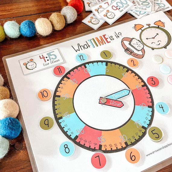 Orologio per bambini, Impara a leggere l'ora, Gioco di apprendimento  stampabile, Attività scolastica in casa, Orologio educativo, Strumento  didattico, Gioco di raccoglitori impegnati, Scuola -  Italia