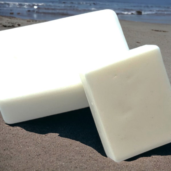 Buttermilk Natural Soap - Gentle, Nourishing Natural Cleansing Bar Soap with Honey and Oatmeal