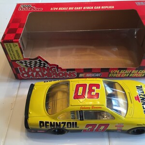 Johnny Benson - NASCAR 1:24 Scale Diecast – Racing Champions - #30 1997 Pennzoil Pontiac Grand Prix