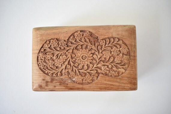 Vintage Carved Wood Trinket Jewelry Box, Floral P… - image 5