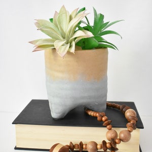 Vintage Pottery Planter, Tripod Planter, Three Legged Pot, Boho Bohemian  (PG161)