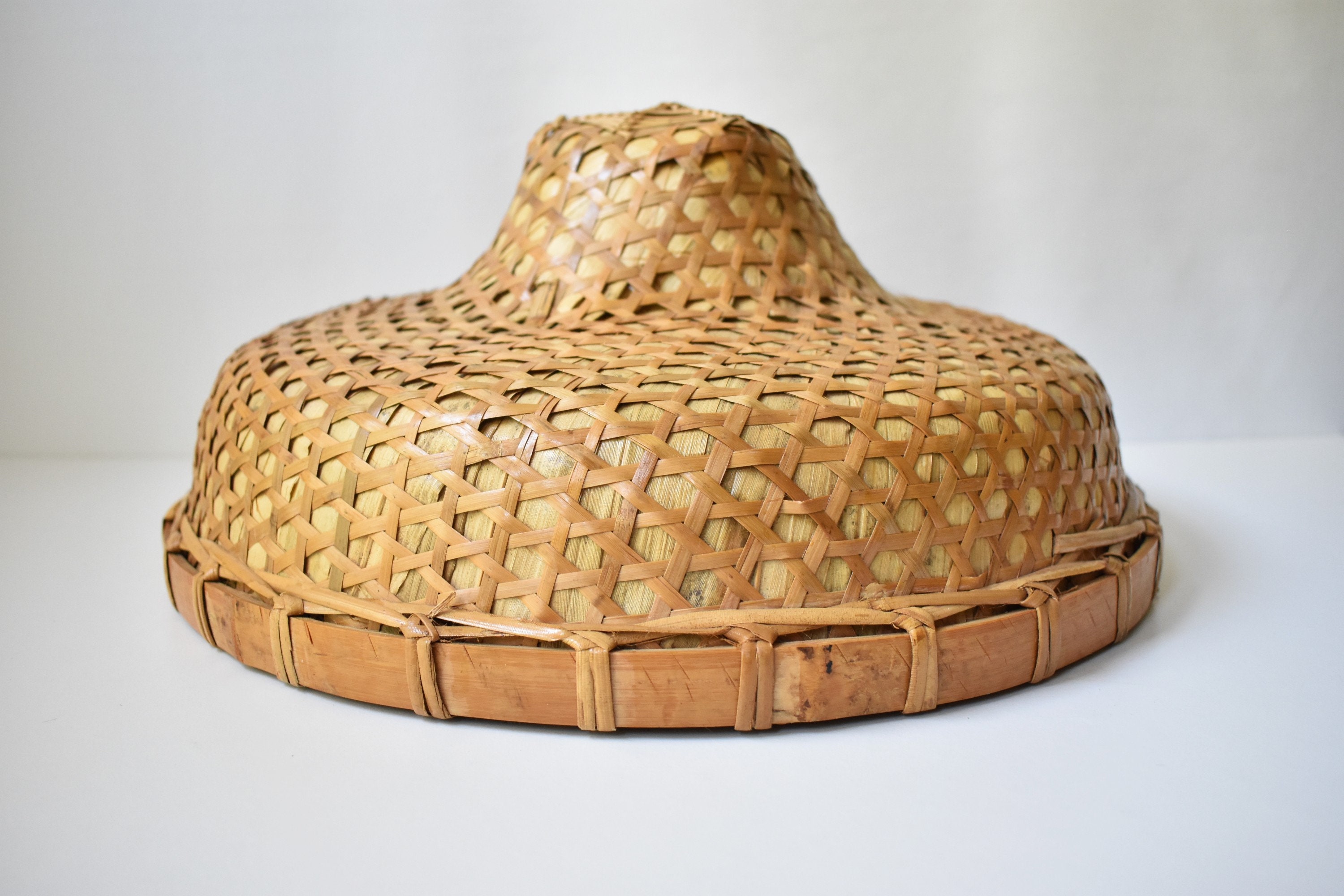 Chapeau en osier tissé asiatique vintage, chapeau de pousse-pousse chinois,  chapeau de fermier, chapeau de soleil, décor mural en osier tissé, Boho  Boho BAS68 -  France