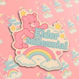 Adesivo Elder Millennial – Vibrazioni nostalgiche ispirate agli Orsetti del Cuore