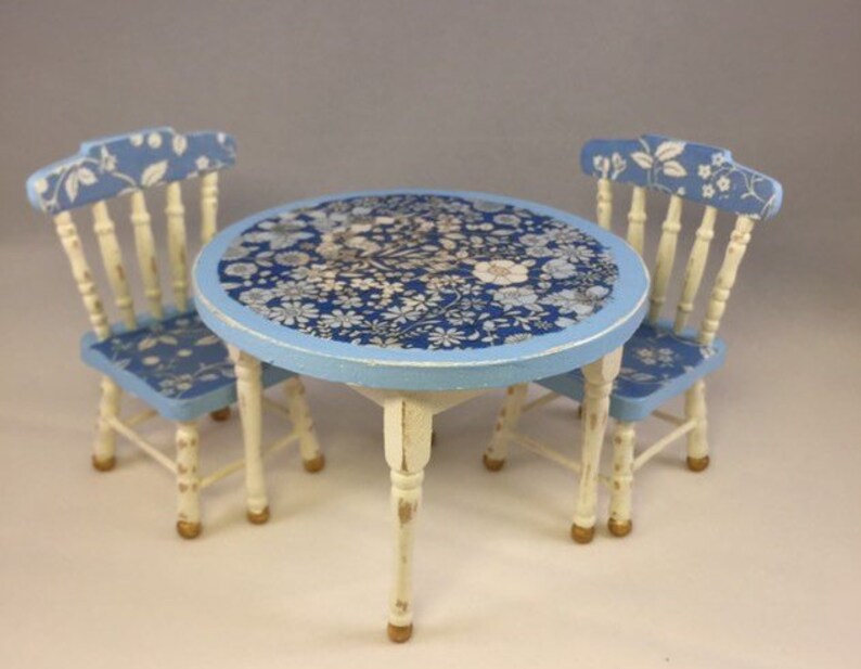Doll house shabby chic table and chairs 