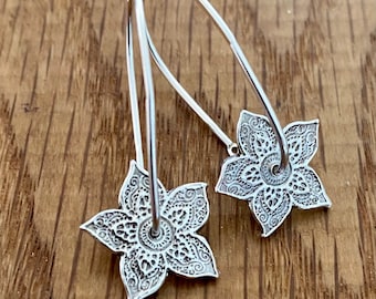 Beautiful Silver spinning Mandela drop earrings, handmade silver Mandela earrings, henna earrings