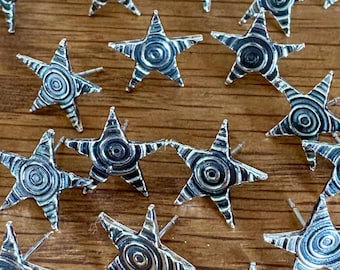 Swirly silver star studs, patterned small star studs, unique small star stud earrings, star earrings