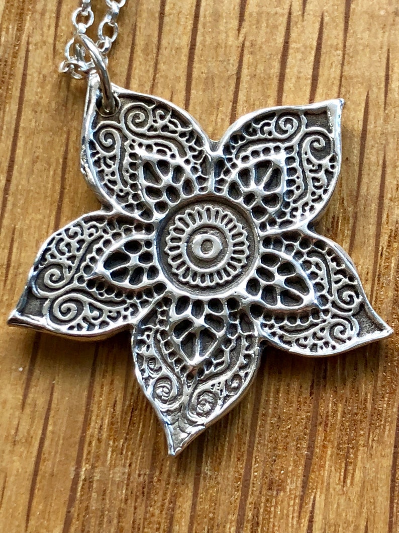 spinning Mehndi Beautiful Handmade Silver Henna Flower pendant and drop spinning earring set spinning earrings earrings silver henna