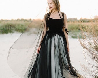 Black backless a line tulle wedding dress open back gothic unique wedding dress lace sleeveless alternative bridal gown with long train