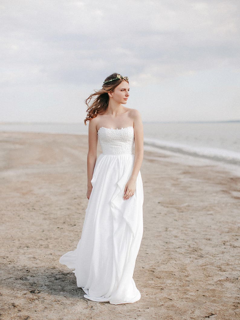 Garden Lace Wedding Dresses