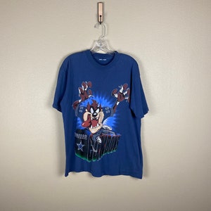 Vintage Dallas Cowboys T-Shirt  (Sz M/L) 1995 Tazmanian Devil Dallas Texas Big Star America&#39;s Team Football T-Shirt