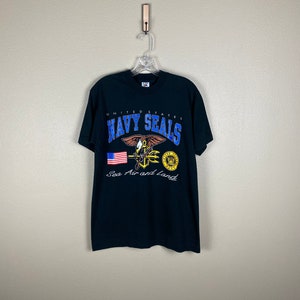 Vintage Navy Seals T-Shirt (Sz Medium) 90s Hoo-yah Navy Midshipmen Sea Land Air Eagle and Anchor Elite Veteran Graphic Tee