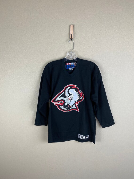 FIX_TITLE_MEASUREMENTS Vintage Buffalo Sabres Hock
