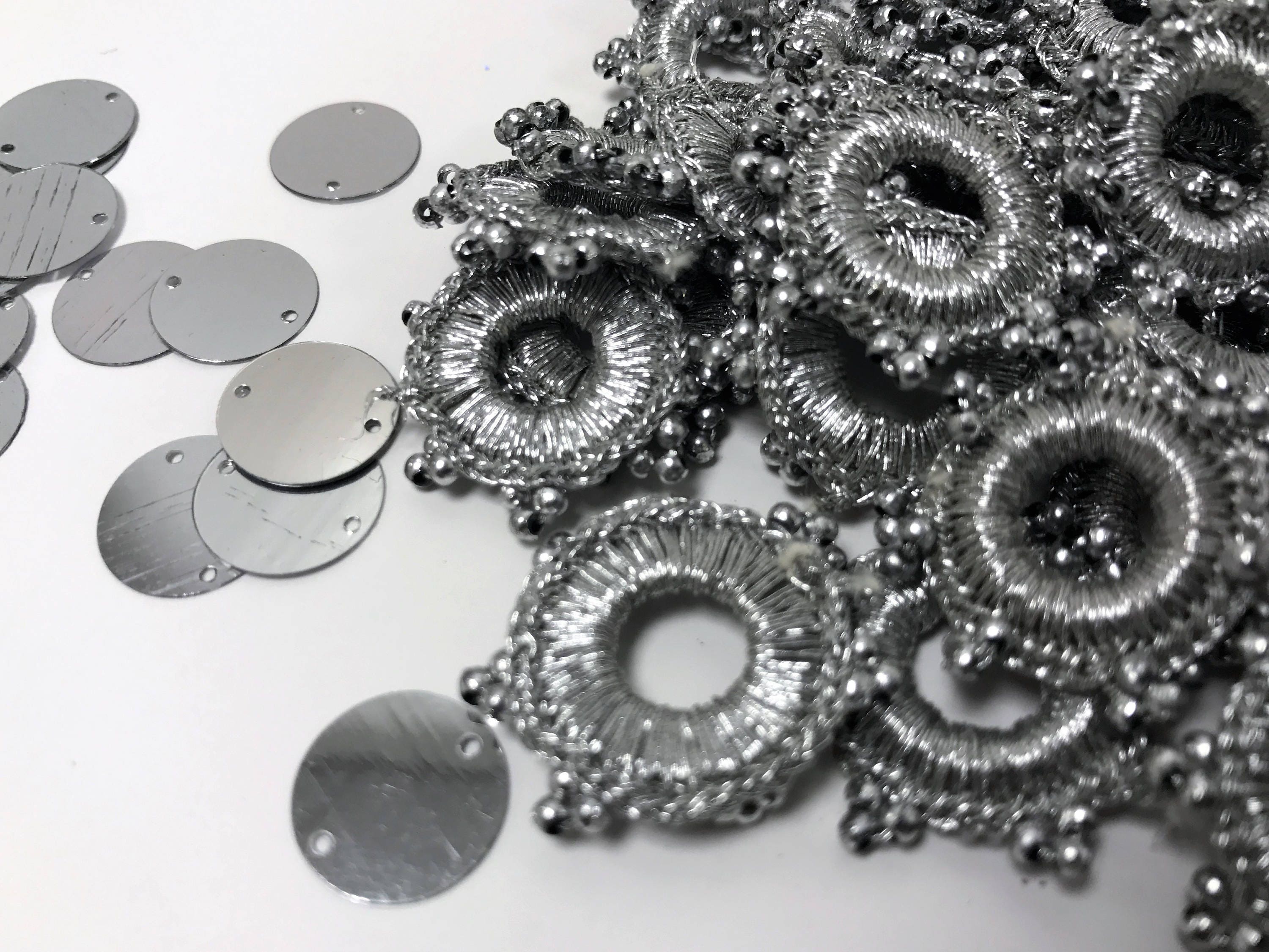 50 X Assorted Crochet Mirror Rims With Foil Mirrors Sewing Cardmaking ...