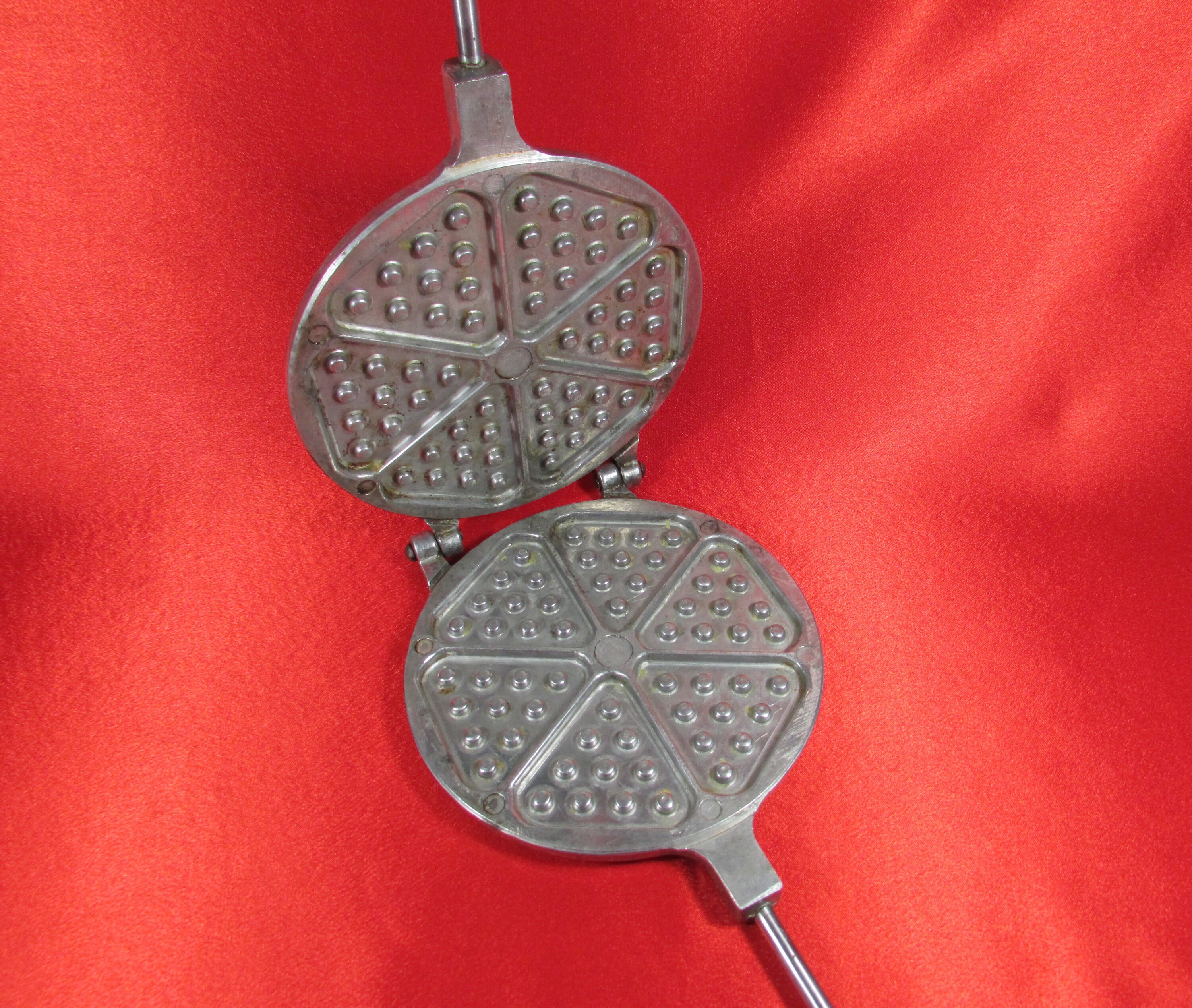 monogrammed pizzelle iron