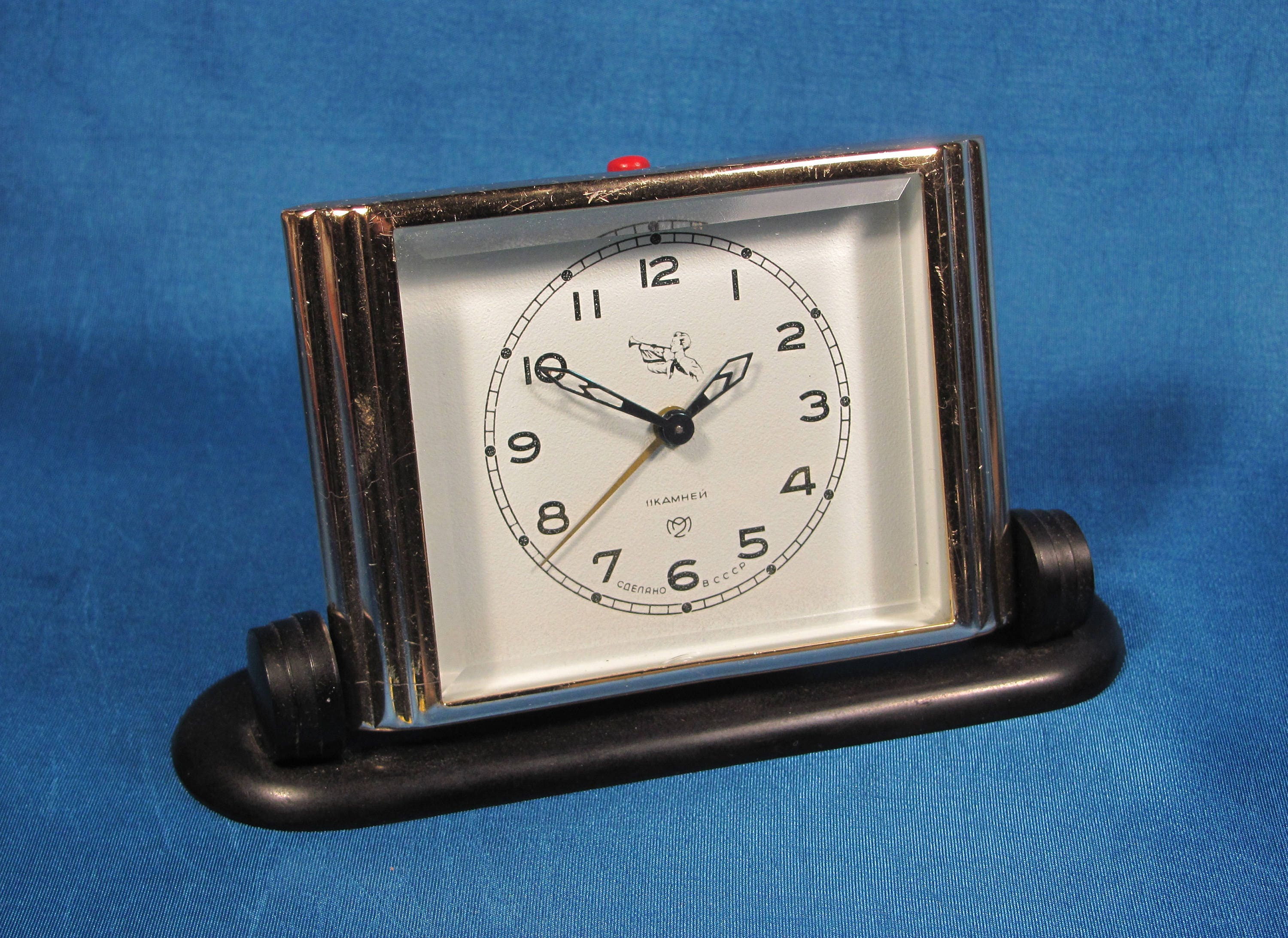 Vintage Desk Alarm Clock Slava Pioneer Soviet Design Home Etsy