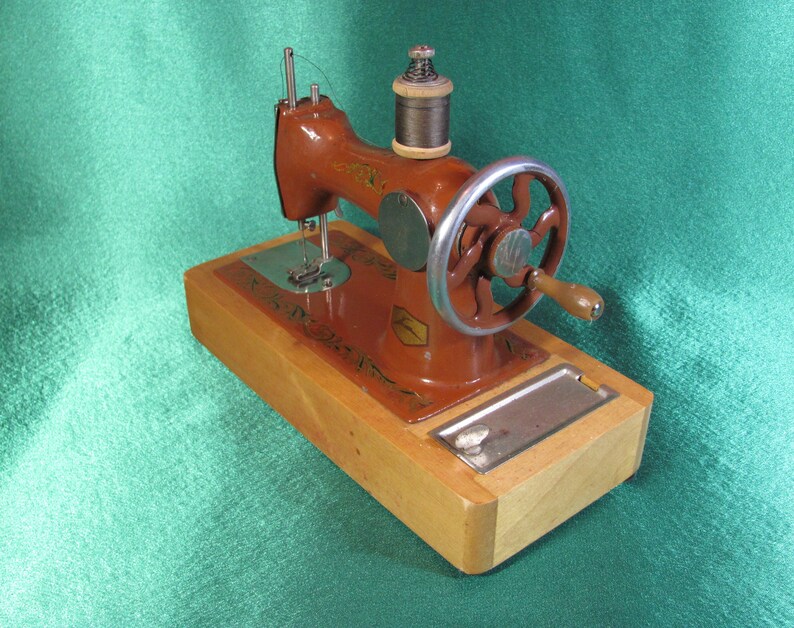 Vintage Soviet Kids Children's Sewing Machine Mechanical Etsy