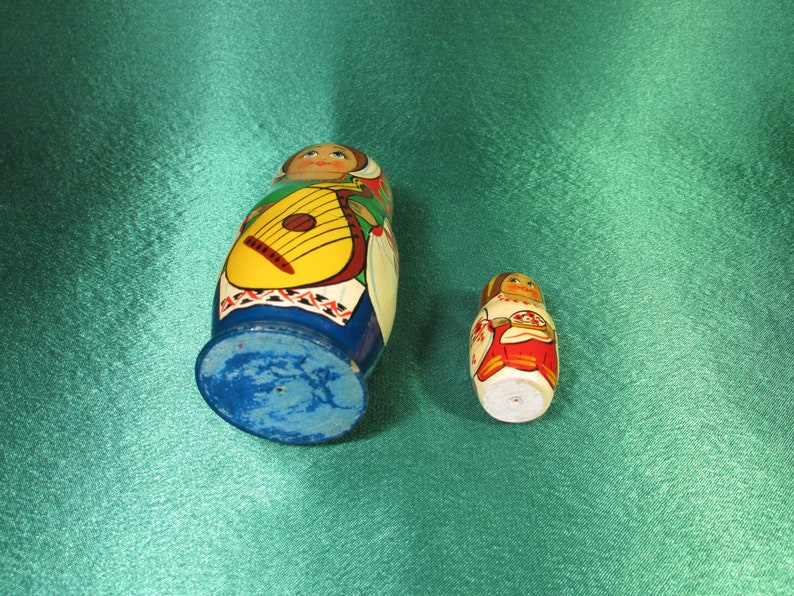 Matrioshka Wooden Handpainted Set of 2 Nesting Doll Vintage Soviet Collectible Souvenir Old Folk Style Gift Home Decor Russian Style USSR 4