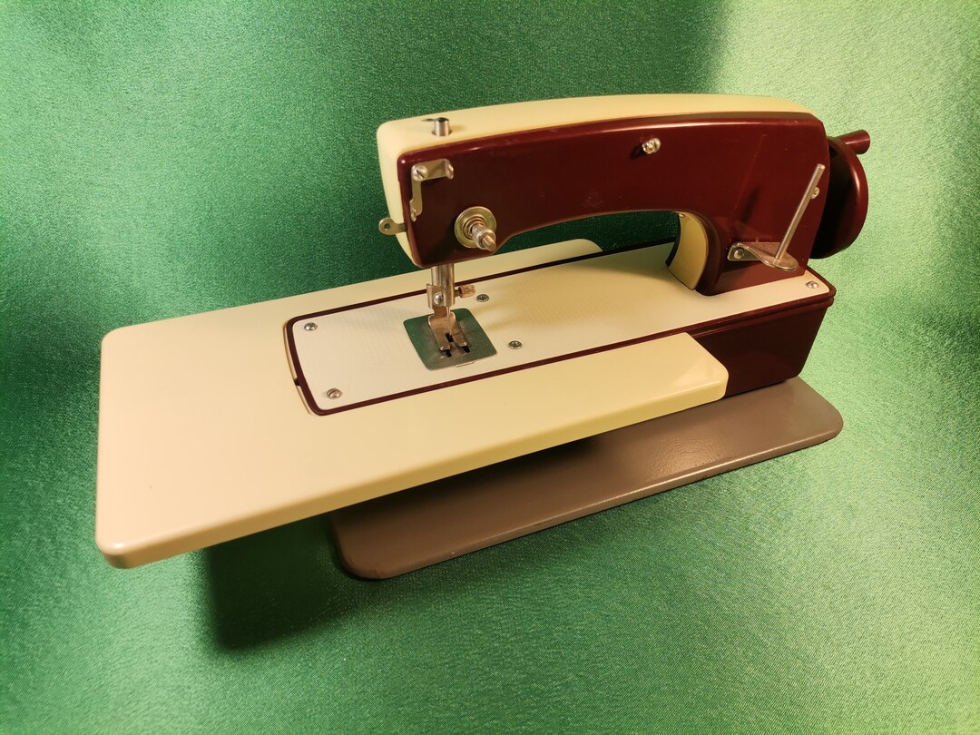 Vintage Soviet Children's Sewing Machine Mechanical Etsy