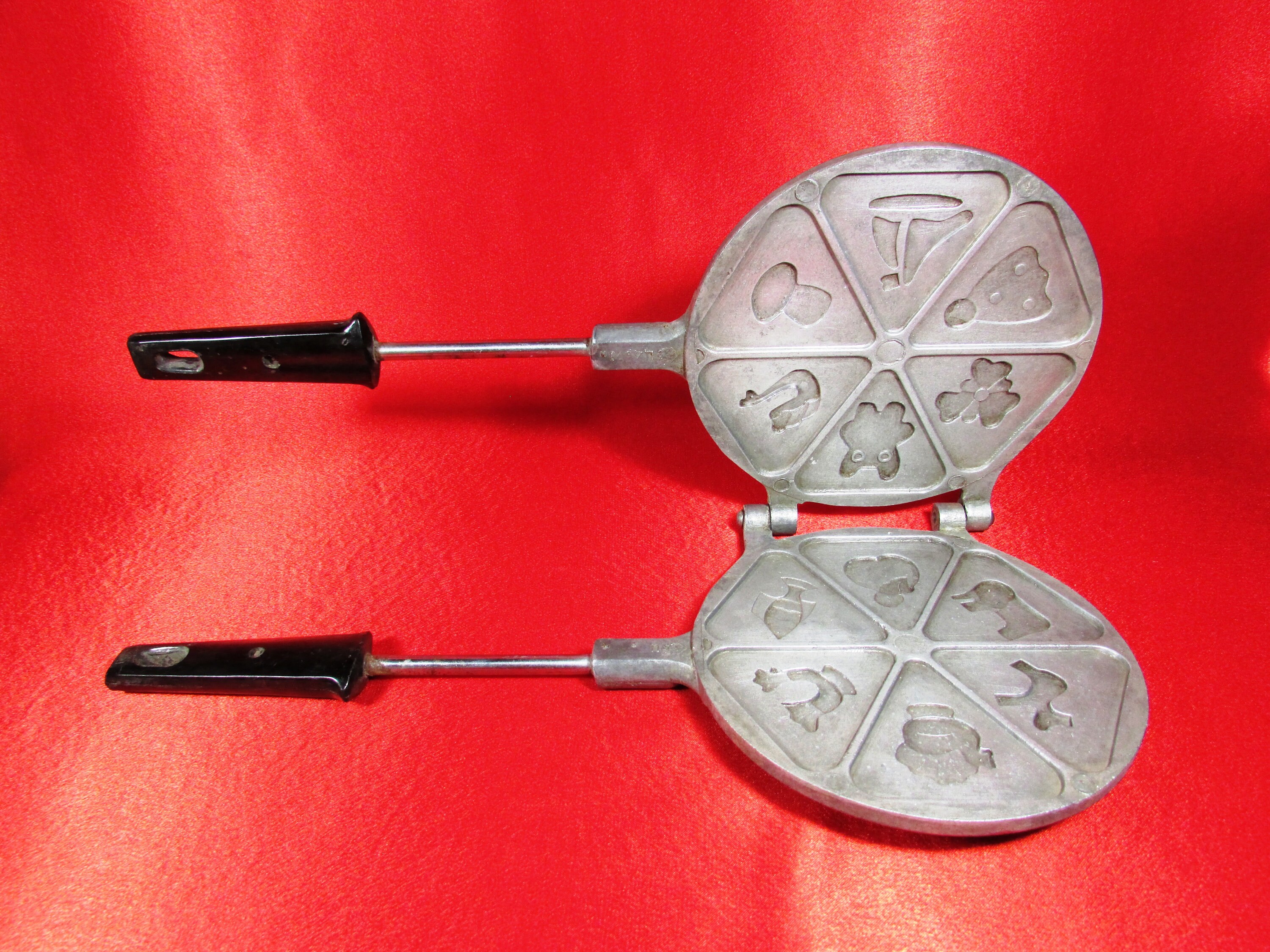 Cast Iron Abso 12 PL Pizzelle Iron/Maker campestre.al.gov.br