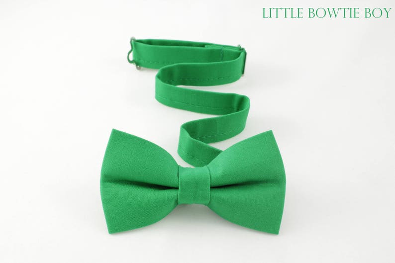 Kelly Green Bow tie Solid green bow tie green baby bowtie adjustable pretied kids bowtie Emerald green; Grass green bowtie for boys